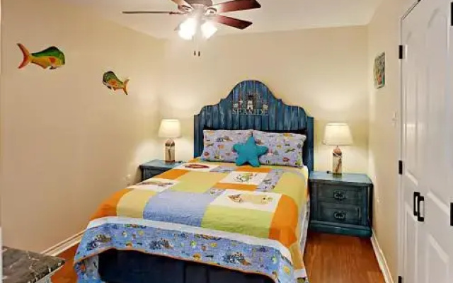 photo 4 of 1420 Live Oak Home - 2 Br home by RedAwning