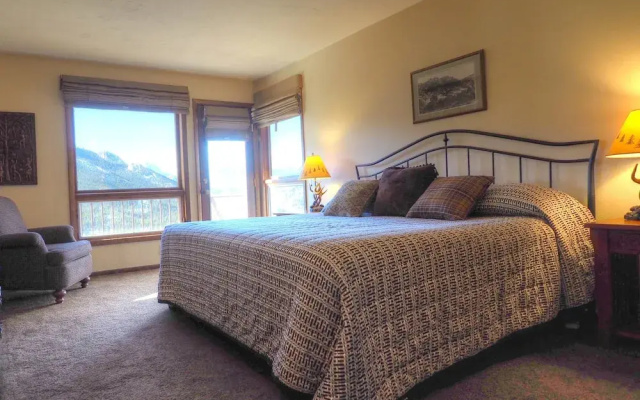 photo 2 of 1421 Saint Moritz Condo #1 - 3 Br Condo