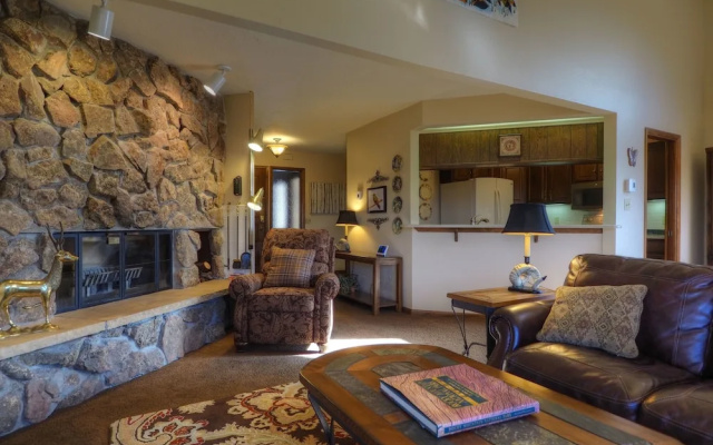 photo 5 of 1421 Saint Moritz Condo #1 - 3 Br Condo
