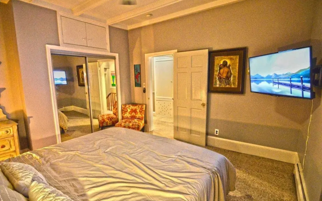 photo 2 of 1440 Northwest Apartment #1058 - 2 Br Apts