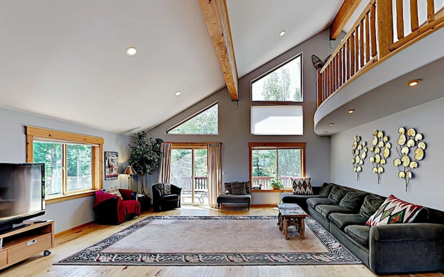 photo 2 of 14550 Truckee - 4 Br Home