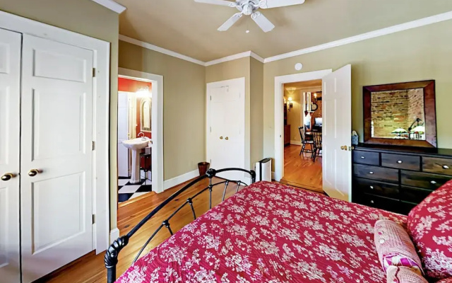 photo 5 of 146 North Main - 2 Br Condo