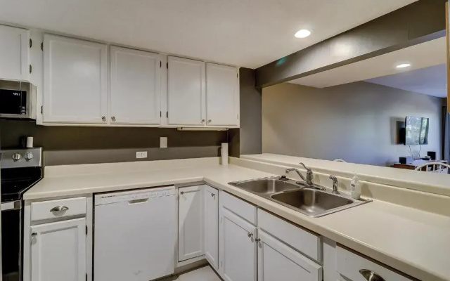 photo 4 of 147 Greens 2 BR 25 BA Golf Shipyard