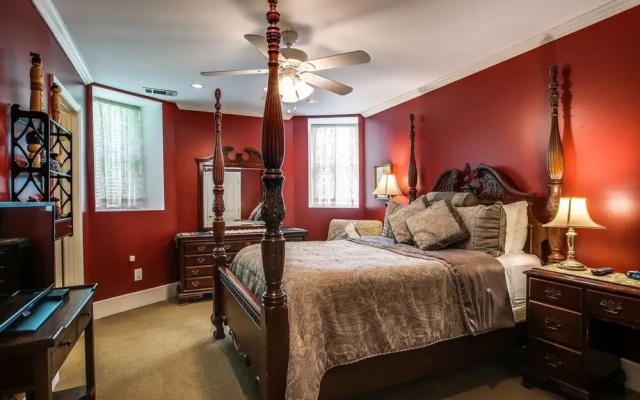 photo 4 of 1501 Linden Manor Bed and Breakfast