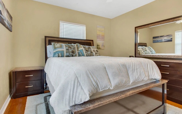 photo 4 of 1505 Citrus Street Home by RedAwning