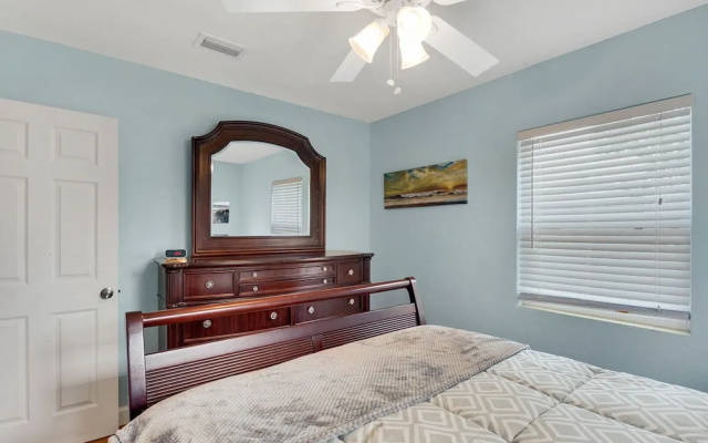 photo 5 of 1505 Citrus Street Home by RedAwning