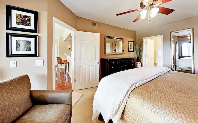 photo 3 of 15095 N Thompson Peak Pkwy Condo #2053 2 Bedrooms 2 Bathrooms Condo