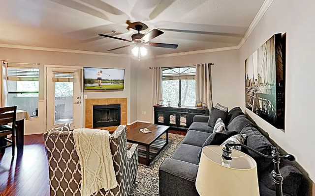 photo 3 of 15095 Scottsdale - 2 Br Condo
