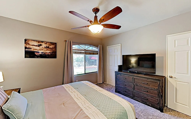 photo 5 of 15095 Scottsdale - 2 Br Condo