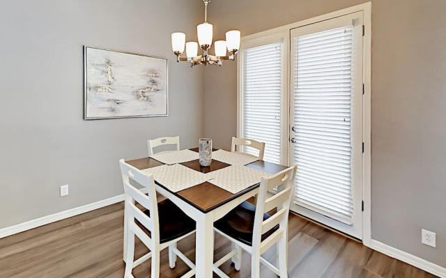 photo 5 of 15221 Clubgate Drive Condo Unit 2104 1 Bedroom 1.5 Bathroom Condo