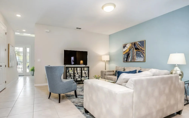 photo 2 of Beautiful Townhome W/pool &free Resort Access!