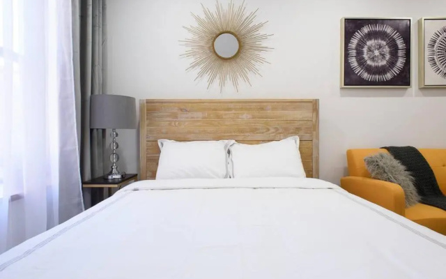 photo 2 of 1597-8 Luxury Studio Upper East Side W D