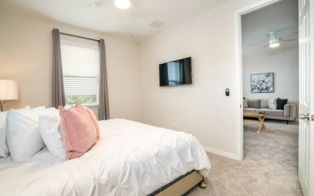 photo 5 of 1719cvt Orlando Newest Resort Community Town Home 5 Bedroom Villa by RedAwning