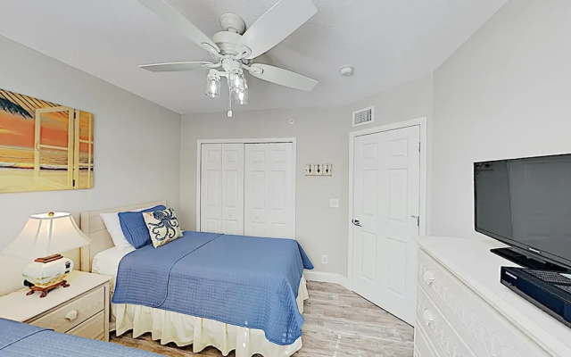 photo 2 of 1802 Gulf Blvd Condo Unit 10 3 Bedrooms 2 Bathrooms Condo