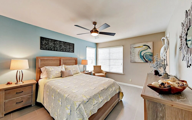 photo 3 of 1804 Picton Lane Home 2 Bedrooms 2 Bathrooms Home