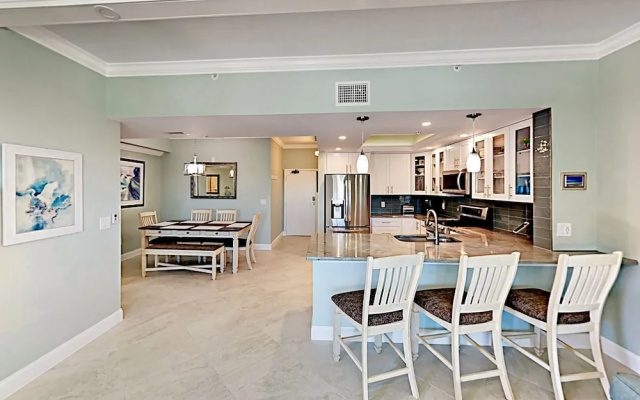 photo 5 of 18320 Gulf Blvd Condo Unit 404