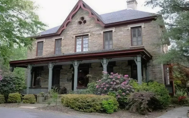 photo 3 of 1847 Blake House Inn Bed & Breakfast