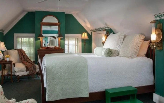 photo 4 of 1853 Inn at Woodhaven
