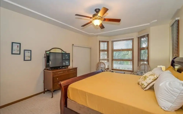 photo 5 of 1870 18th Street - 4Br Home
