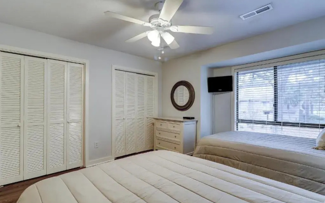 photo 4 of 188 The Greens 2 BR Shipyard Golf Condo
