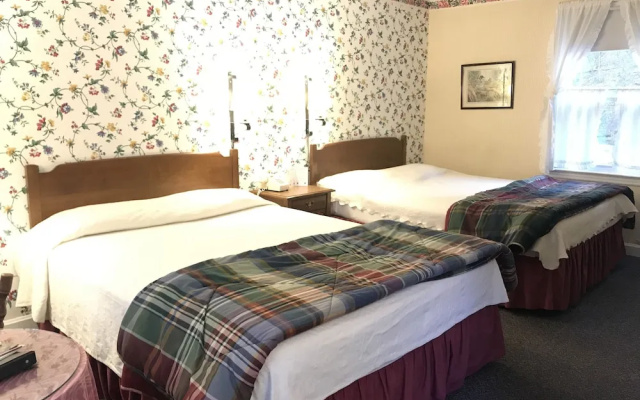 photo 5 of 1896 House Inn and Country Lodgings