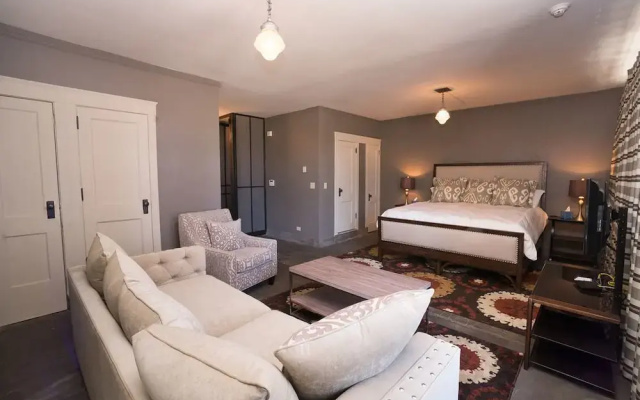 photo 5 of The Rieger Hotel
