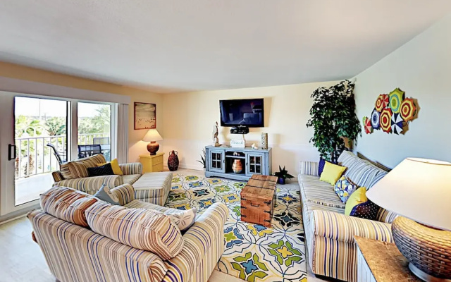 photo 3 of 19610 Gulf Blvd Condo Unit 203 2 Bedrooms 2 Bathrooms Condo
