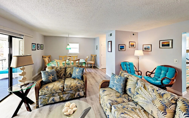 photo 2 of 19823 Gulf Blvd Condo Unit 9 2 Bedrooms 2.5 Bathrooms Condo