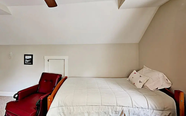 photo 3 of 199 Atkins Loop Home 5 Bedrooms 3.5 Bathrooms Home