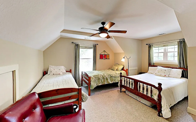 photo 4 of 199 Atkins Loop Home 5 Bedrooms 3.5 Bathrooms Home