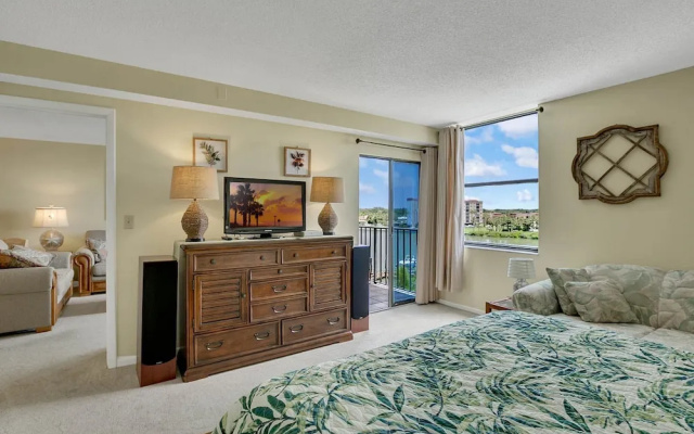 photo 5 of 19931 Gulf Blvd Condo Unit 4B 2 Bedrooms 2 Bathrooms Condo