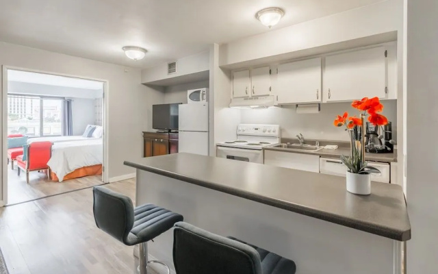 photo 3 of Stay Together Suites | Center Strip View