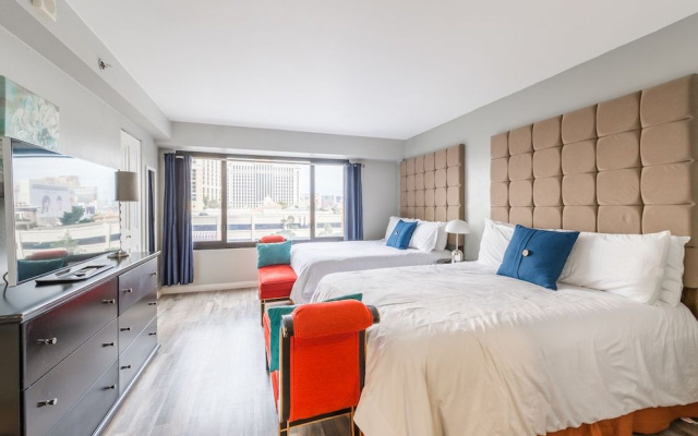 photo 4 of Stay Together Suites | Center Strip View