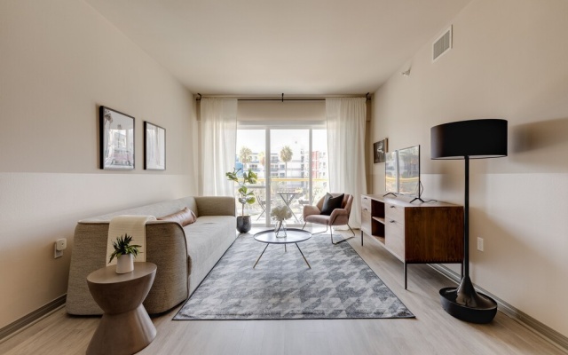photo 3 of 1-Bdrm Getaway in Marina Del Rey (1310)
