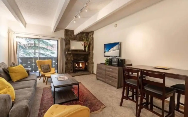 photo 5 of Vail Village condo walking distance to Gondola by RedAwning