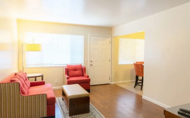 photo 5 of 1-bedroom in Silicon Valley, Near SJ Airport