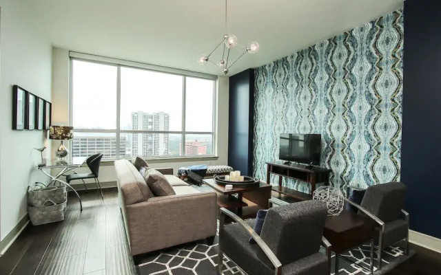 photo 2 of 1BR Business Suite w/ Pool Near Downtown