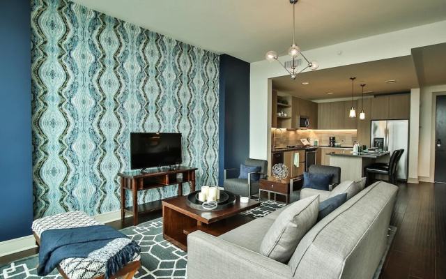 photo 4 of 1BR Business Suite w/ Pool Near Downtown