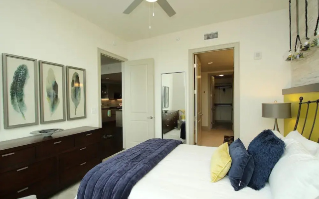 photo 5 of 1BR Business Suite w/ Pool Near Downtown