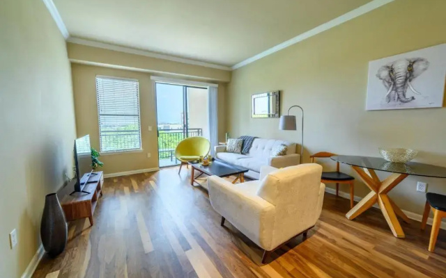 photo 4 of 1BR Executive Suite With Pool, Gym & Fast Wi-Fi By ENVITAE