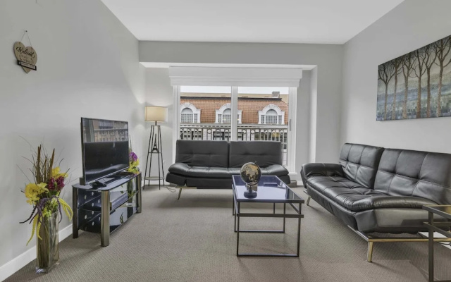 photo 4 of 1br Fully Furnished Apartment Near National Museum 1 Bedroom Apts by RedAwning