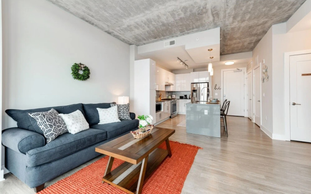 photo 5 of 1br Furnished Apartment In Charlotte Near Uptown Area 1 Bedroom Apts by Redawning