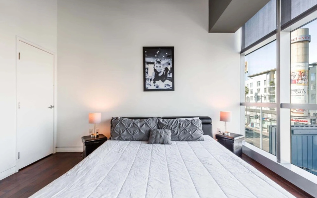 photo 5 of 1br Furnished Apartment In Hollywood - Walk Of Fame 1 Bedroom Apts by RedAwning