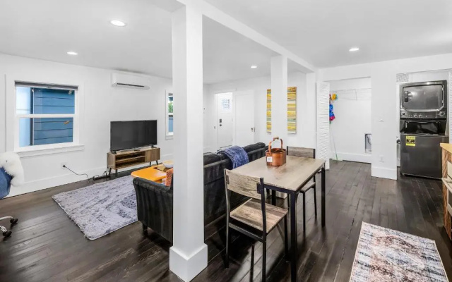 photo 4 of 1BR Tranquil Haven in Beacon Hill