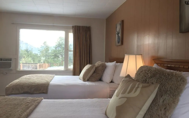 photo 3 of Estes Mountain Inn