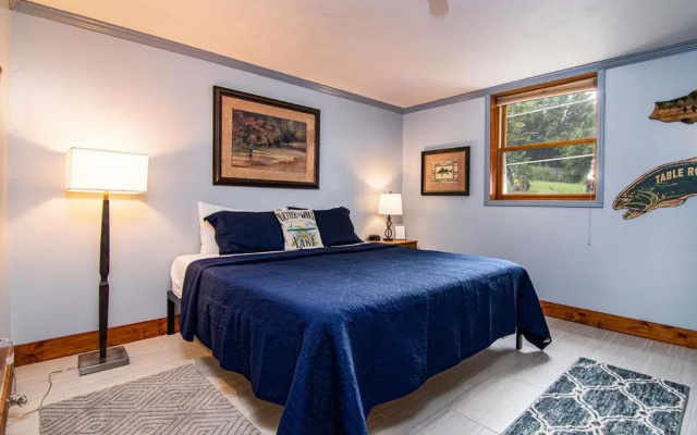 photo 3 of 2 bdr Suite Right on Lake Tablerock Near Big Cedar Lodge Red Bud Cove
