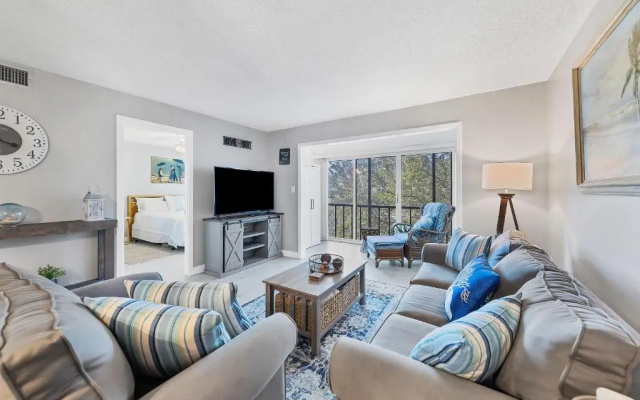 photo 2 of 2 Bed 2 Bath Centrally Located