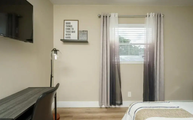 photo 3 of 2 Bedroom Apartment - Perfect for Long Term Stays