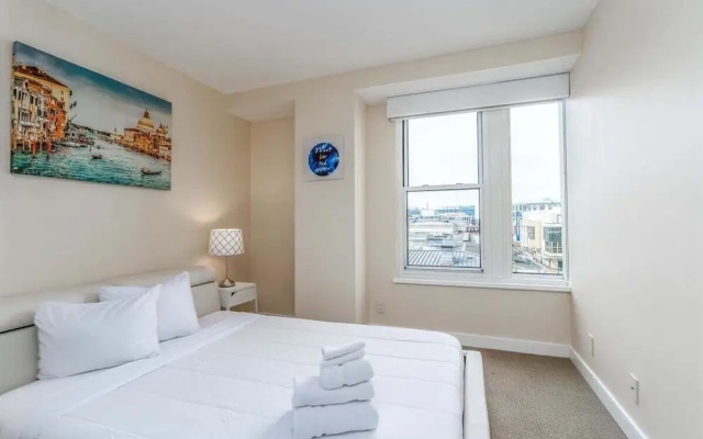 photo 4 of 2 Bedroom Fully Furnished Apartment in Downtown Washington 2 Apts by RedAwning