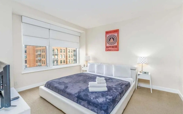 photo 5 of 2 Bedroom Fully Furnished Apartment in Downtown Washington 2 Apts by RedAwning